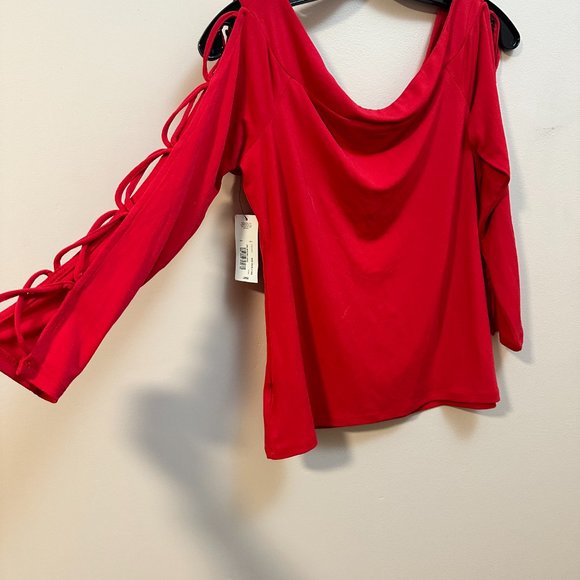 NWT Red Off-the-shoulder Top Size L - Picture 5 of 5